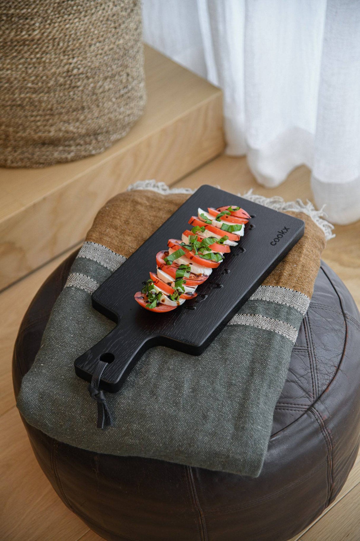 Planche de Service en Chêne - Noir Mat - Taille S