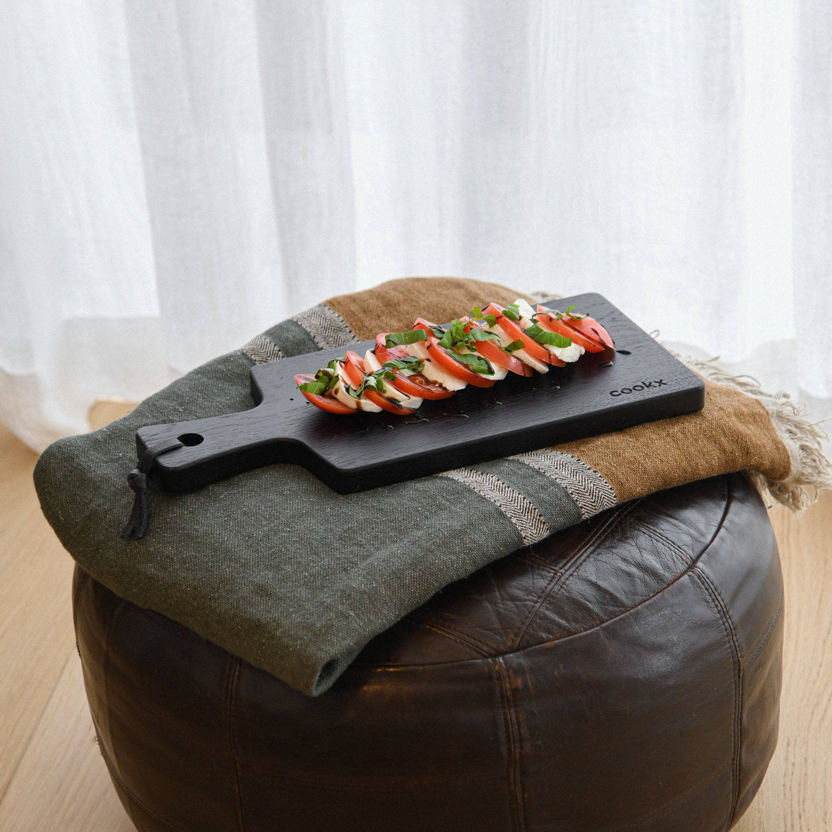 Planche de Service en Chêne - Noir Mat - Taille S